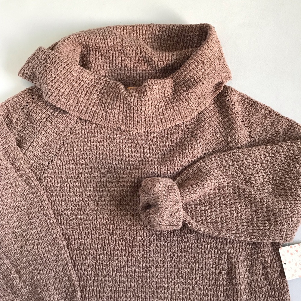 New Free People Sweater - Picture 6 of 7